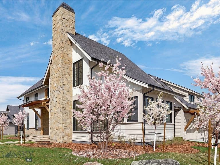 1301 Cambridge Dr photo 3