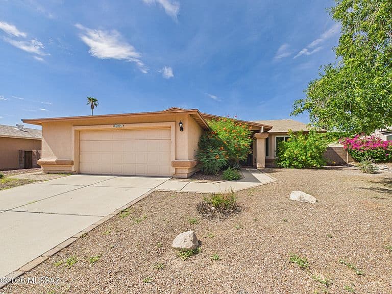 10051 E Watson Dr photo 2