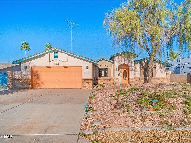 2771 Pony Ln photo 1