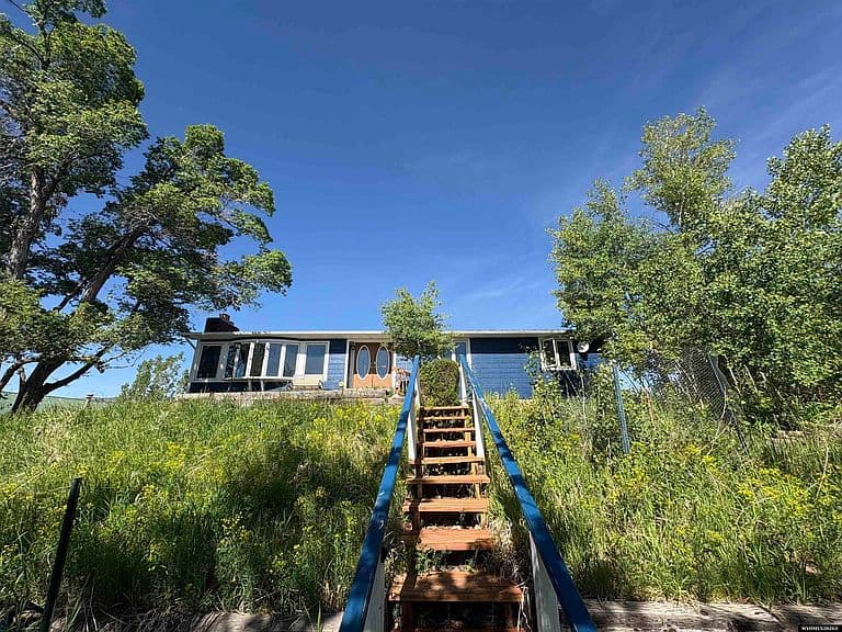 1185 Goodrich Dr photo 2