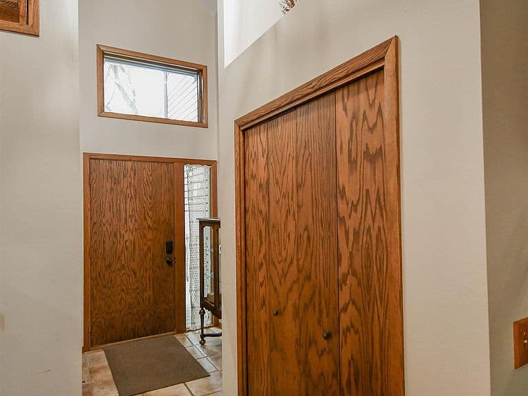 1715 N Tahoe Trl photo 3