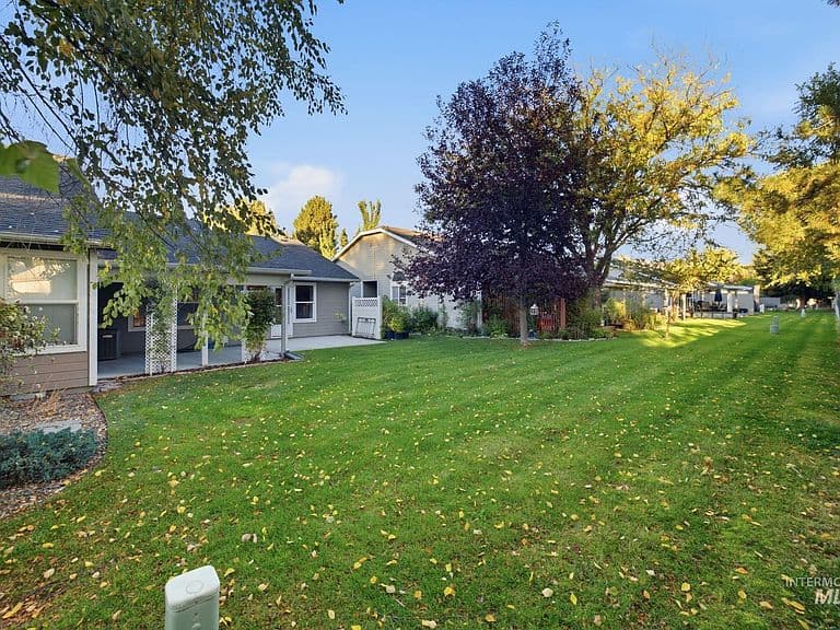 1451 E Silverton Ln photo 5