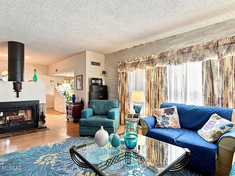 9267 E Desert Sands Ln photo 3