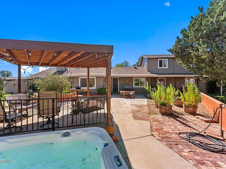 3887 N Reed Road photo 5