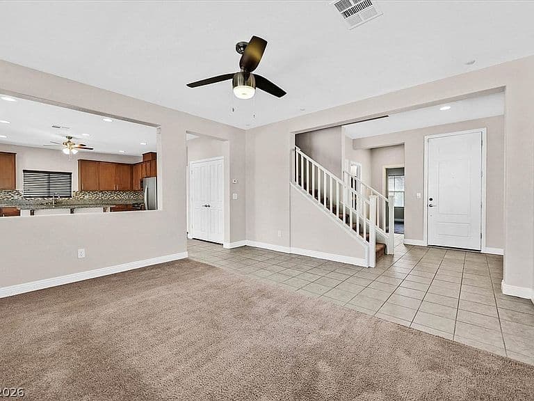 10656 Snow Lake St photo 3