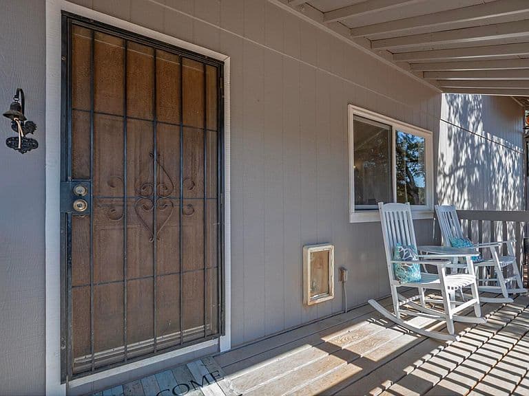 211 N Helen Dr photo 5