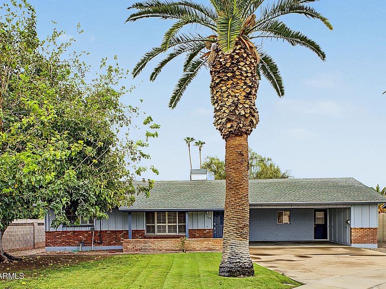 720 N KAREN Drive photo 1
