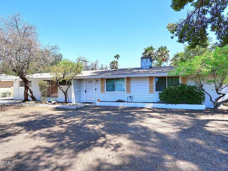 6151 N 9th Avenue photo 2