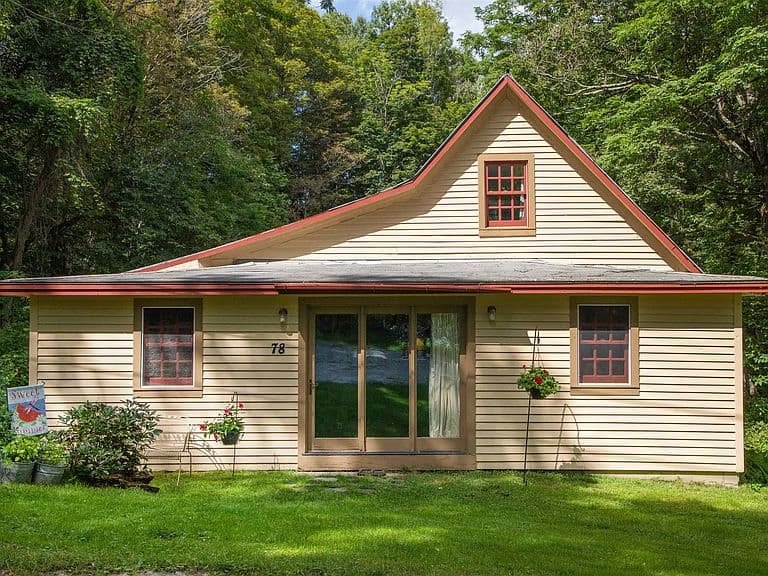 78 Peters Lane photo 1