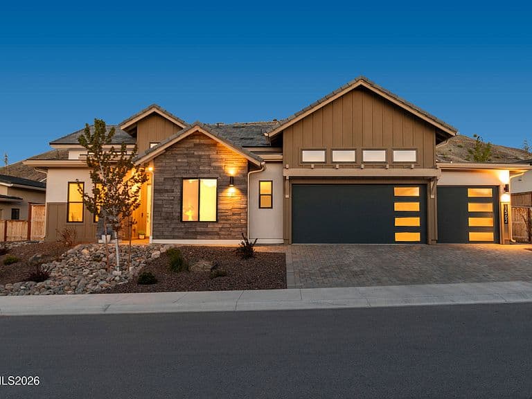 1562 River Hill Way photo 1