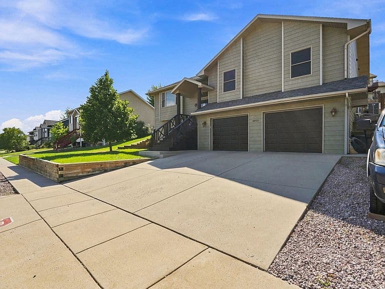 4809 Coal Bank Dr photo 2