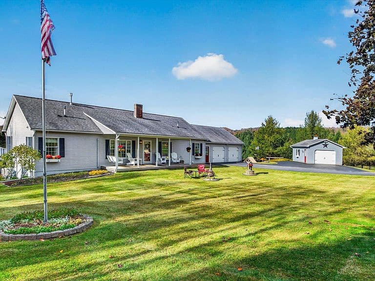 98 Country View Lane photo 1
