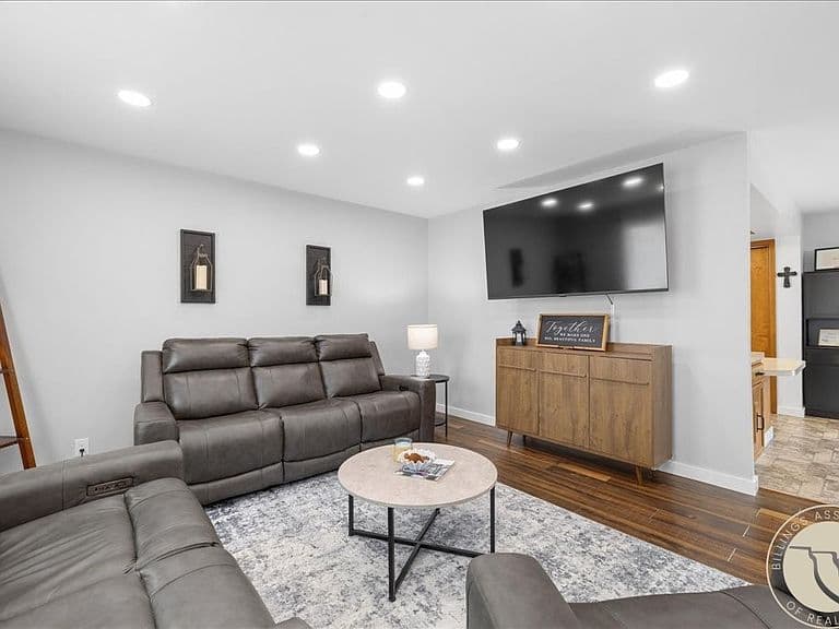 3442 Windmill Cir photo 5
