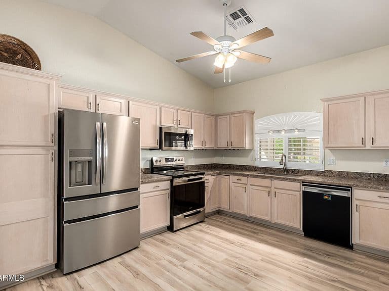 2101 S MERIDIAN Road #301 photo 5
