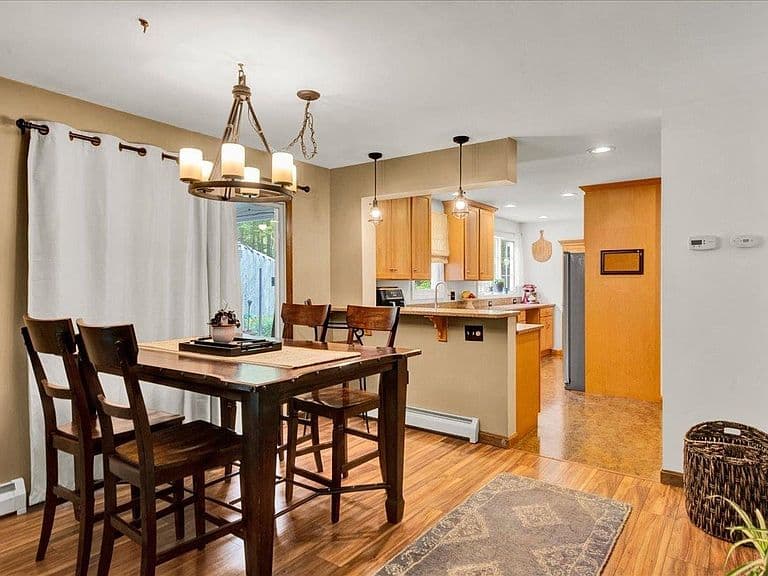 153 Packard Road photo 3