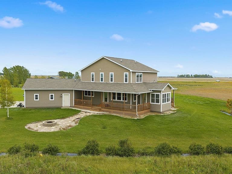 10605 Highway 83 N photo 4