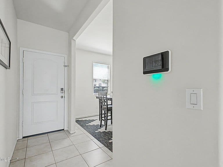 41860 W ALLEGRA Drive photo 4