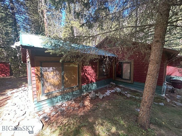 1040 Cascade Creek Rd photo 5
