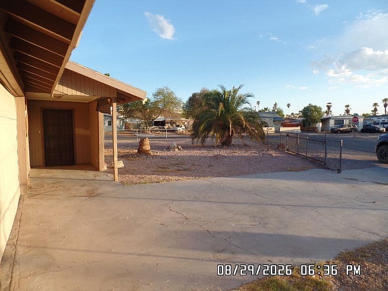 1560 Opal Lane photo 4