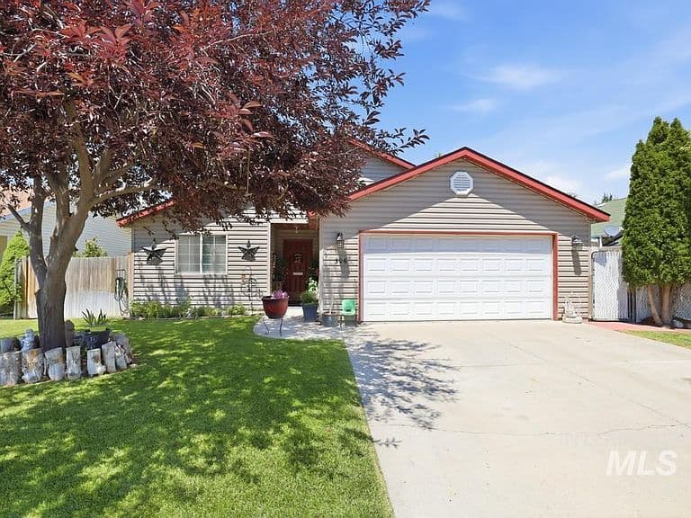 306 W Avenue K photo 1