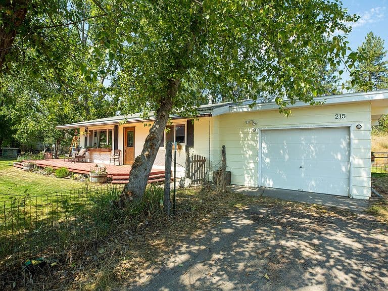 215 Nancy Lou Dr photo 3