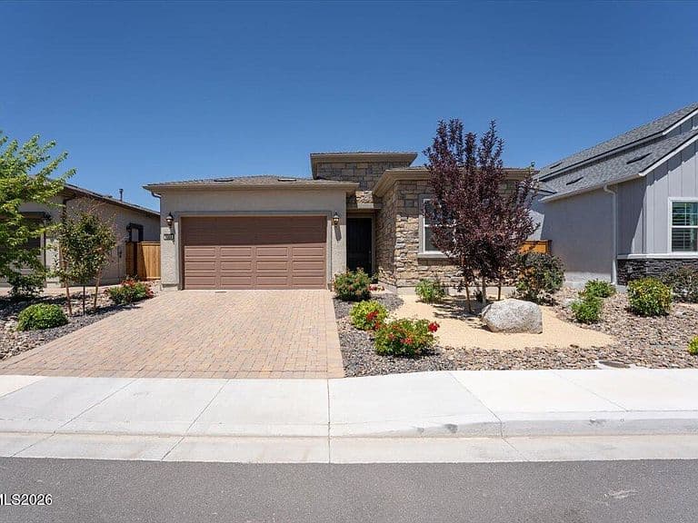 2368 Silent Creek Ln photo 2