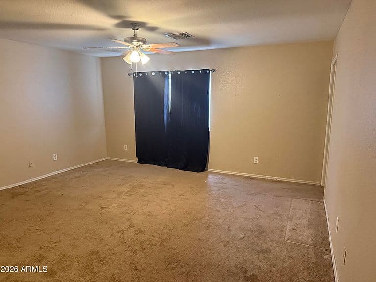 1033 E COWBOY COVE Trail photo 5