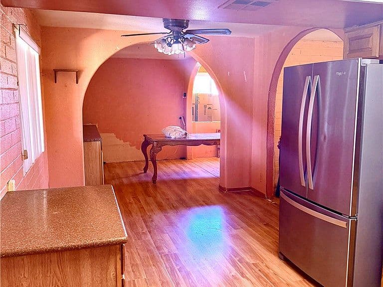 10303 S Hamilton Drive photo 3