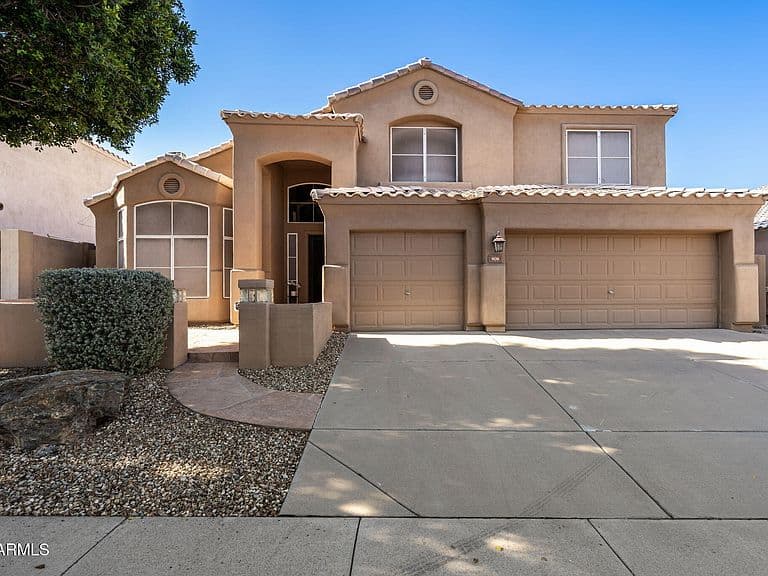 908 E MOUNTAIN SAGE Drive photo 1