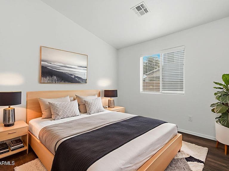 3207 S 94th Ave photo 5