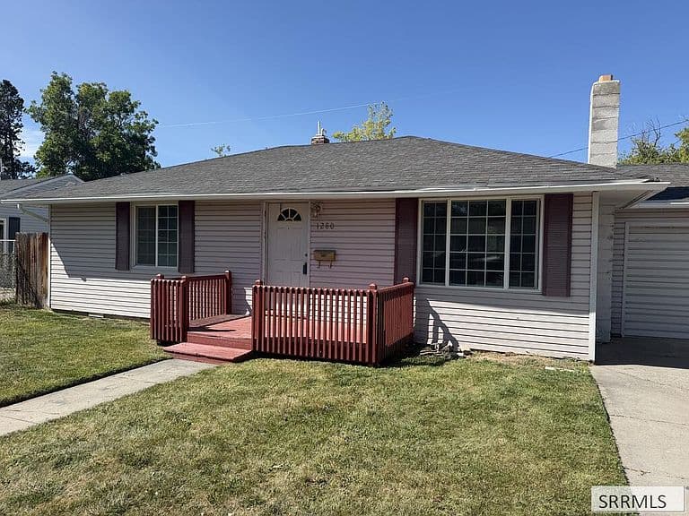 1280 Cathryn Ave photo 1