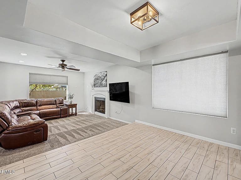 1421 W IMPALA Avenue photo 4