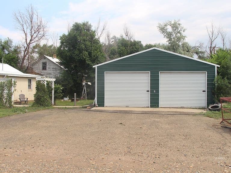 401 S Railway Ave photo 2