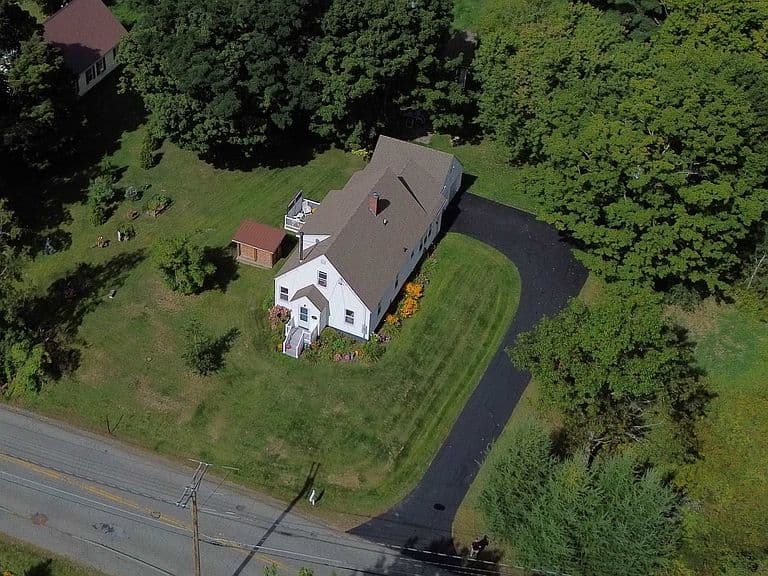 39 Manns Hill Road photo 4