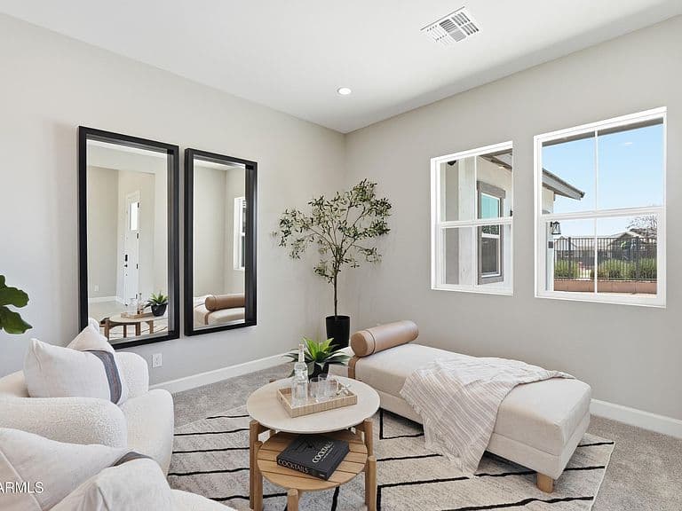 11103 N JULIAN Street photo 3