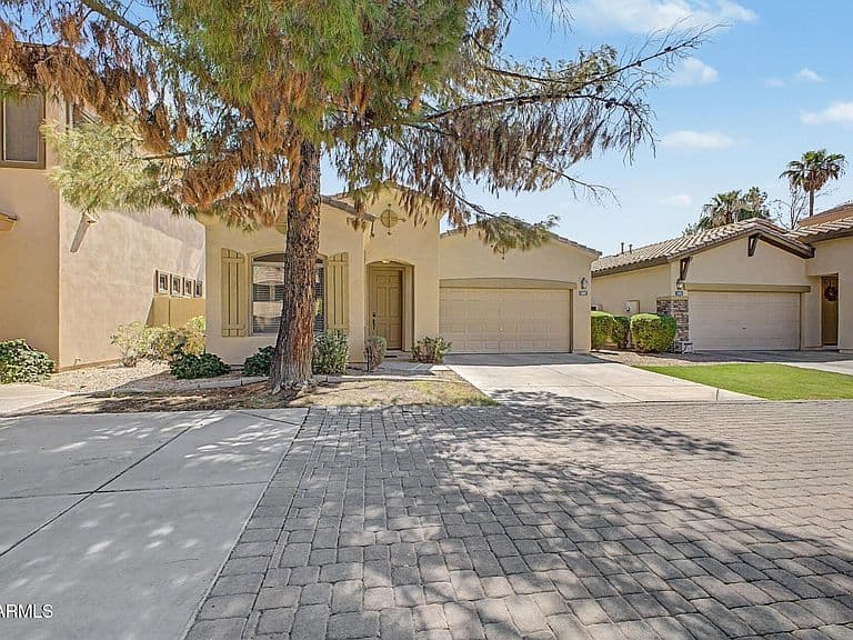 1887 W PERIWINKLE Way photo 3