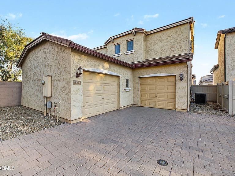 2431 N 83RD Drive photo 5