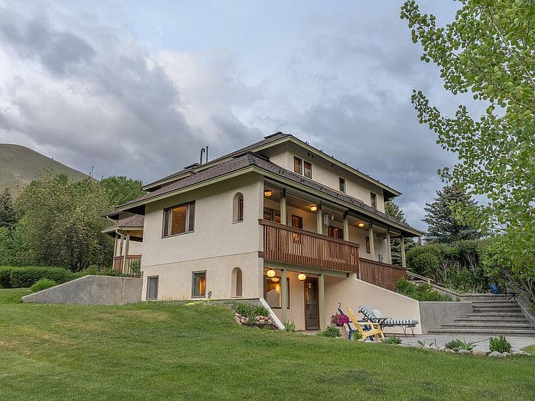 293 Indian Creek Rd photo 1
