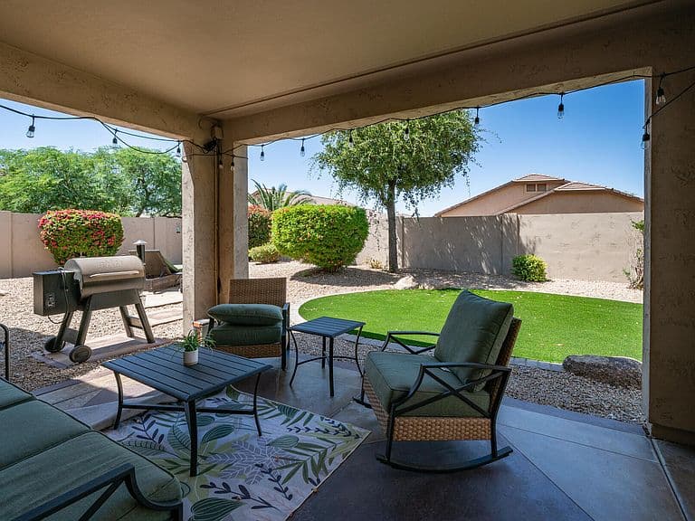 7426 E MELROSE Street photo 4