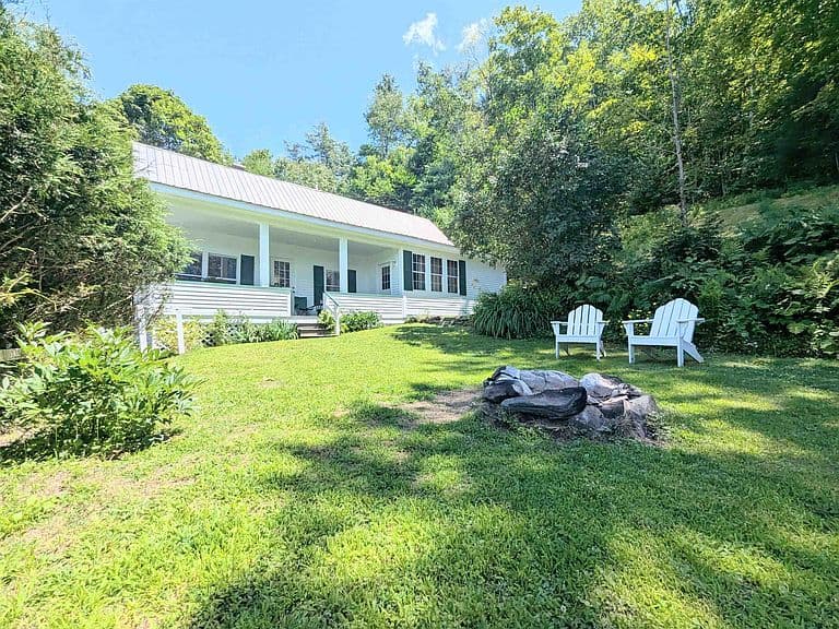 60 James Street photo 1
