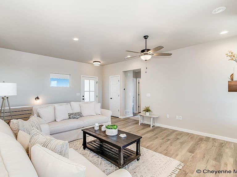 1186 Carribean Rd photo 4