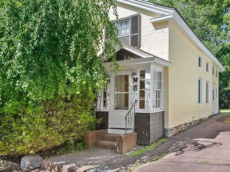 76 Spruce Street photo 1