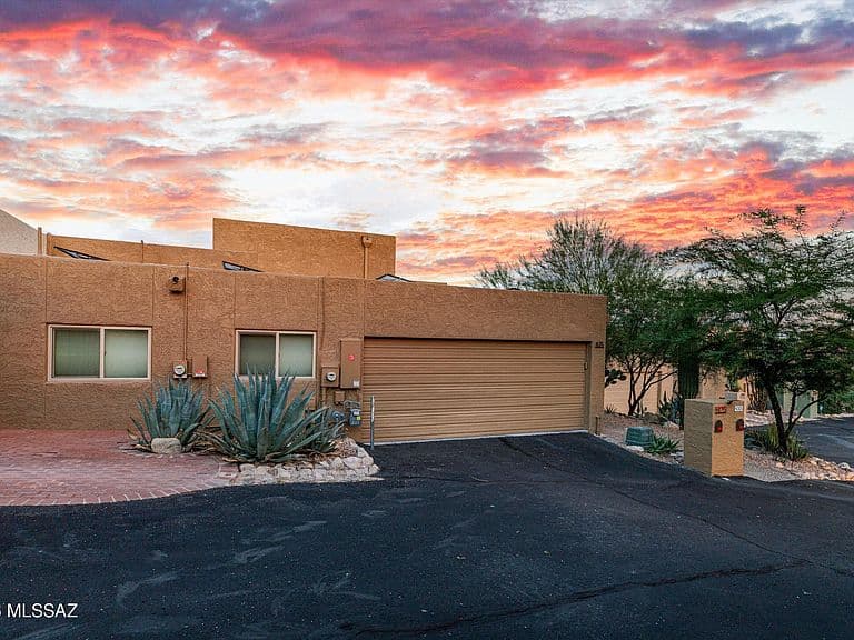 835 E Placita Del Mirador photo 2