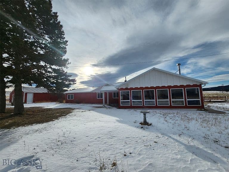 2700 Fairmont Rd photo 1
