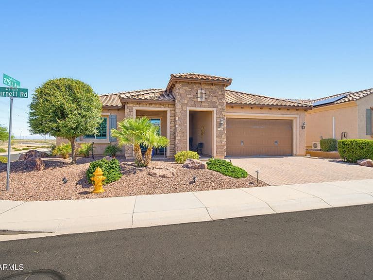 27492 W BURNETT Road photo 2