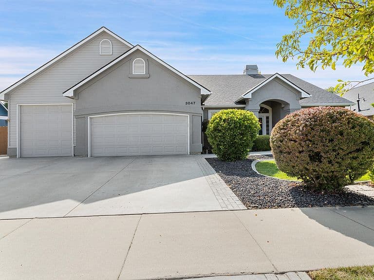 3047 S Tagish Way photo 2