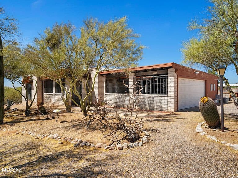 1620 W Rudasill Rd photo 3