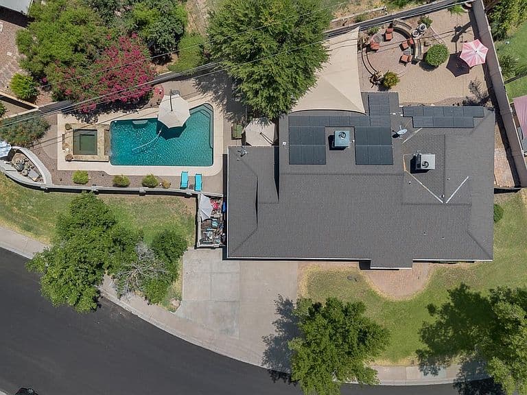 323 W BUTLER Drive photo 5