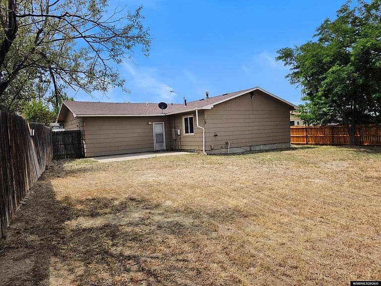 3514 Meadowlark Dr photo 3