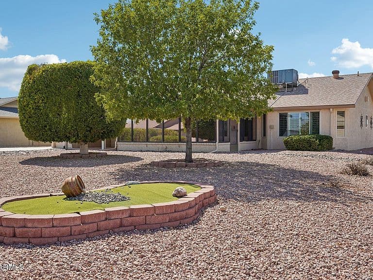 17819 N 136TH Court photo 4